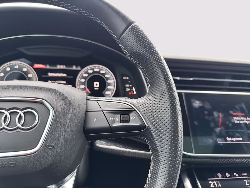 2023 Audi SQ8 Premium Plus