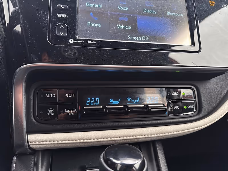 2017 Toyota Corolla iM CVT (Natl)