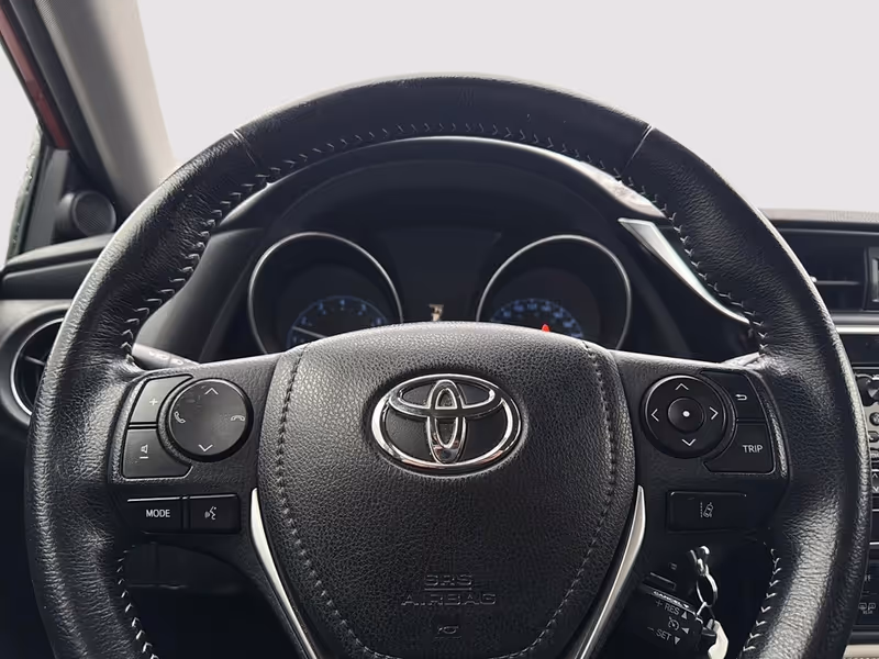 2017 Toyota Corolla iM CVT (Natl)