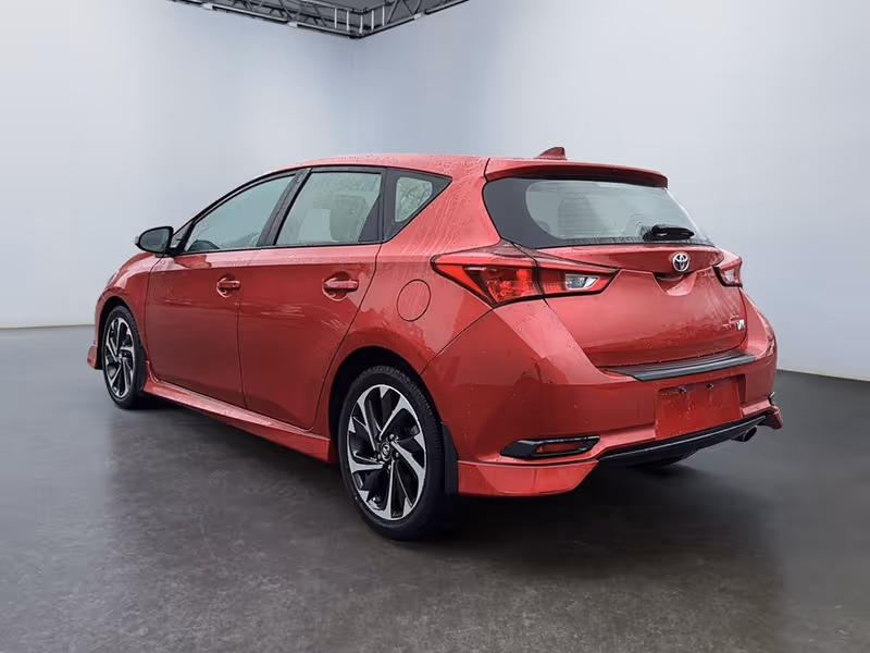 2017 Toyota Corolla iM CVT (Natl)