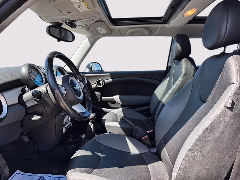 2010 MINI Cooper Hardtop 2dr Cpe
