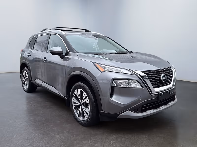 2023 Nissan Rogue SV Moonroof