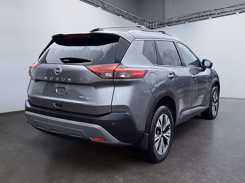 2023 Nissan Rogue SV Moonroof