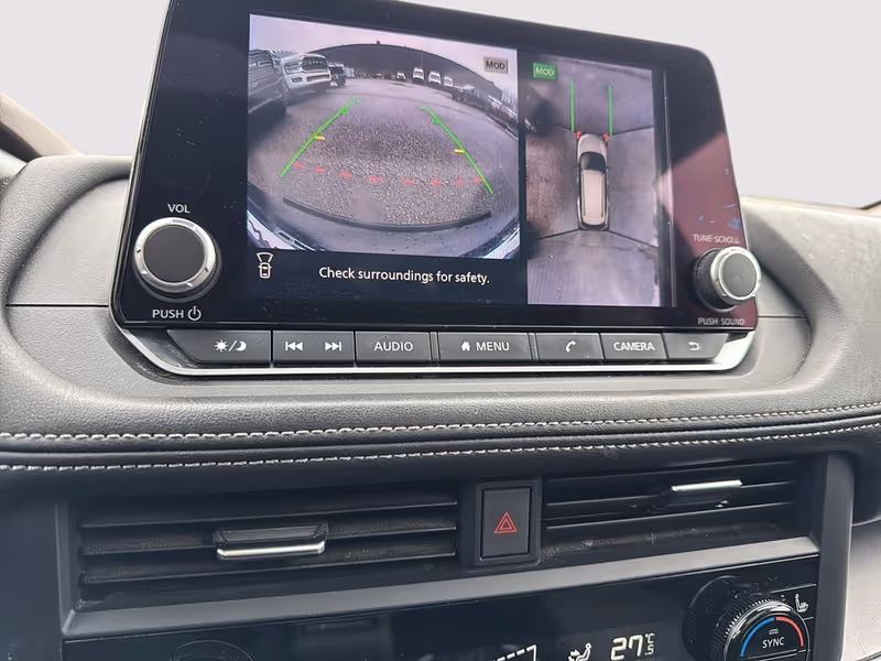 2023 Nissan Rogue SV Moonroof