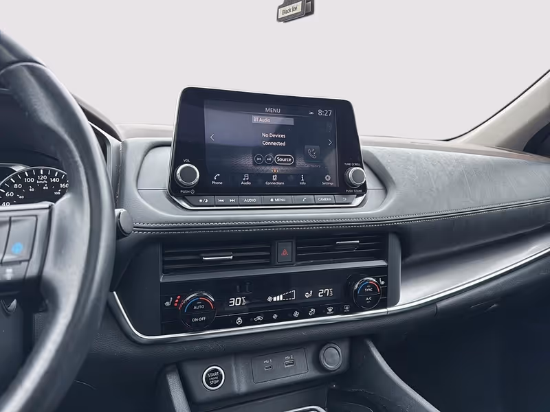 2023 Nissan Rogue SV Moonroof