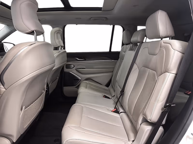 2022 Jeep Grand Cherokee L Overland