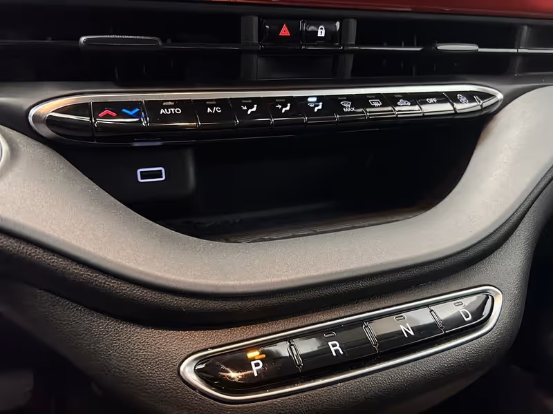 2024 FIAT 500e (RED) Edition