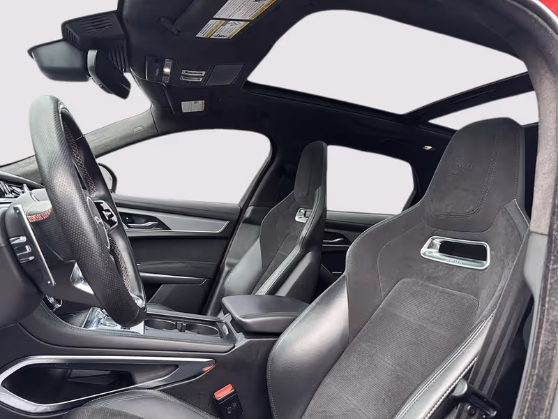 2021 Jaguar F-PACE P550 SVR