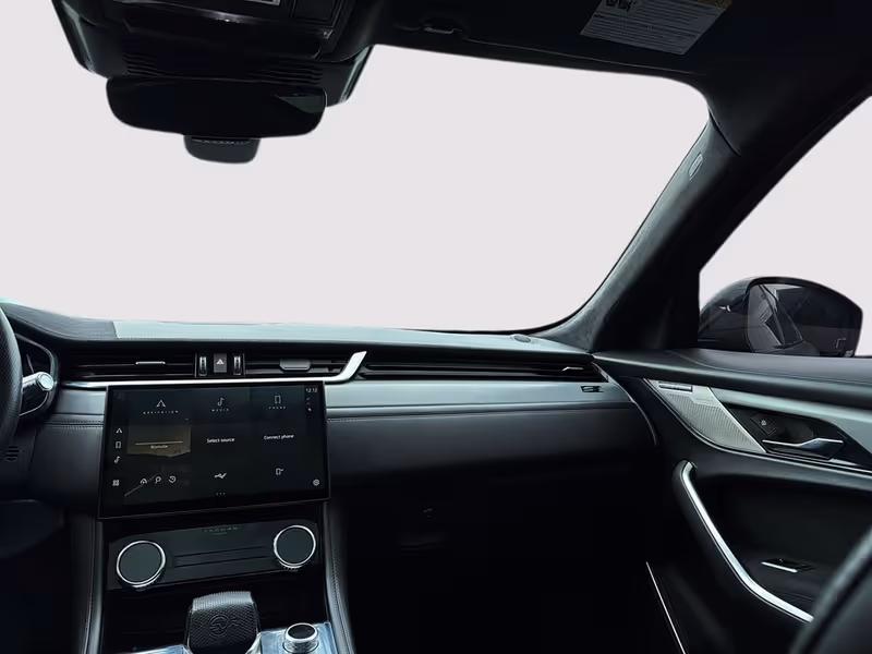 2021 Jaguar F-PACE P550 SVR