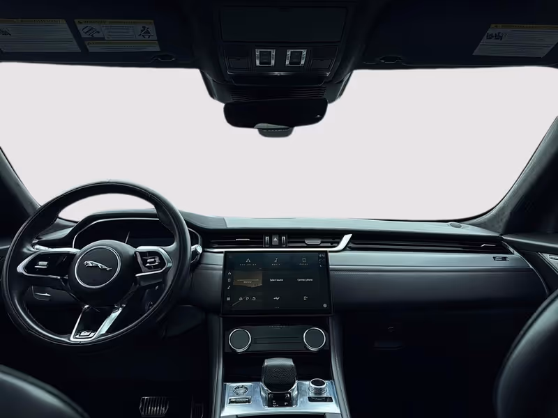 2021 Jaguar F-PACE P550 SVR