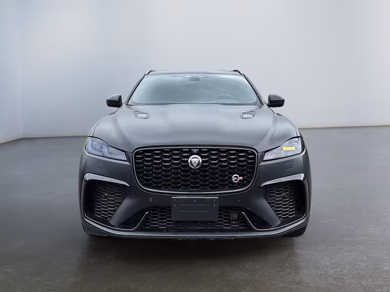 2021 Jaguar F-PACE P550 SVR