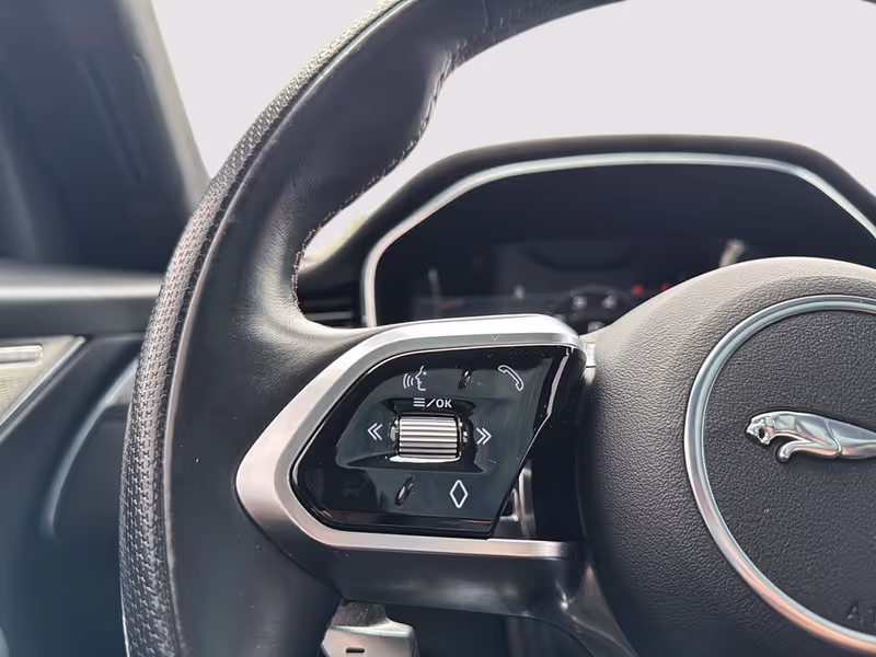 2021 Jaguar F-PACE P550 SVR