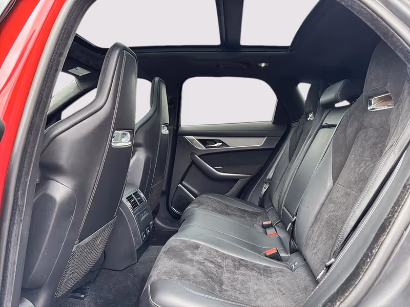 2021 Jaguar F-PACE P550 SVR
