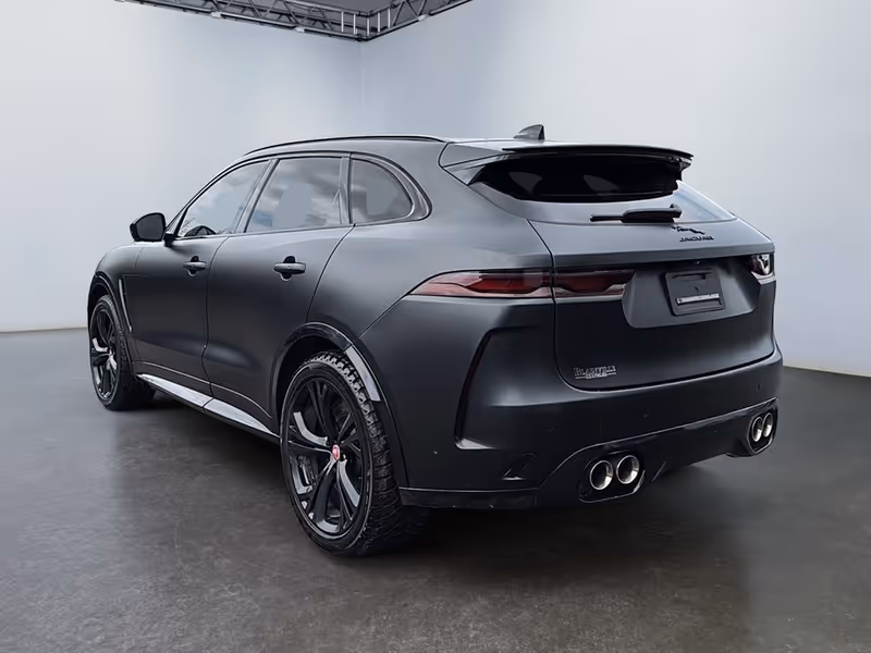2021 Jaguar F-PACE P550 SVR