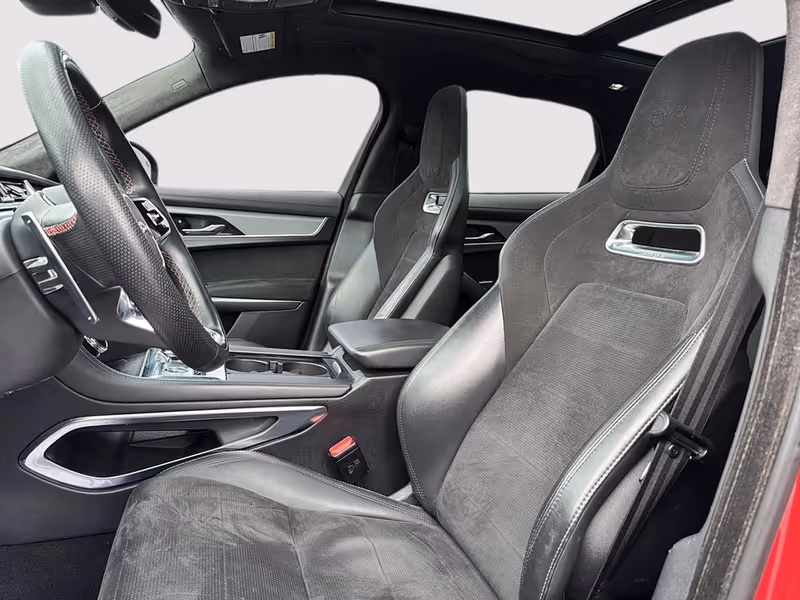 2021 Jaguar F-PACE P550 SVR