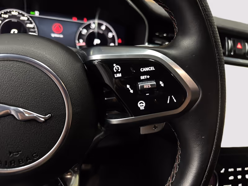 2021 Jaguar F-PACE P550 SVR