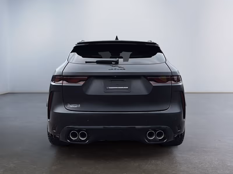 2021 Jaguar F-PACE P550 SVR