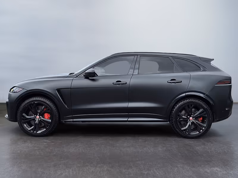 2021 Jaguar F-PACE P550 SVR