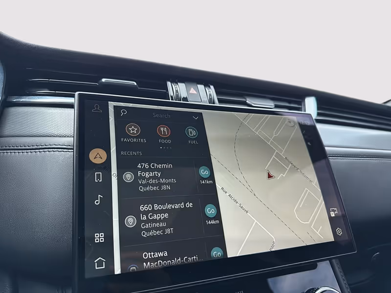 2021 Jaguar F-PACE P550 SVR