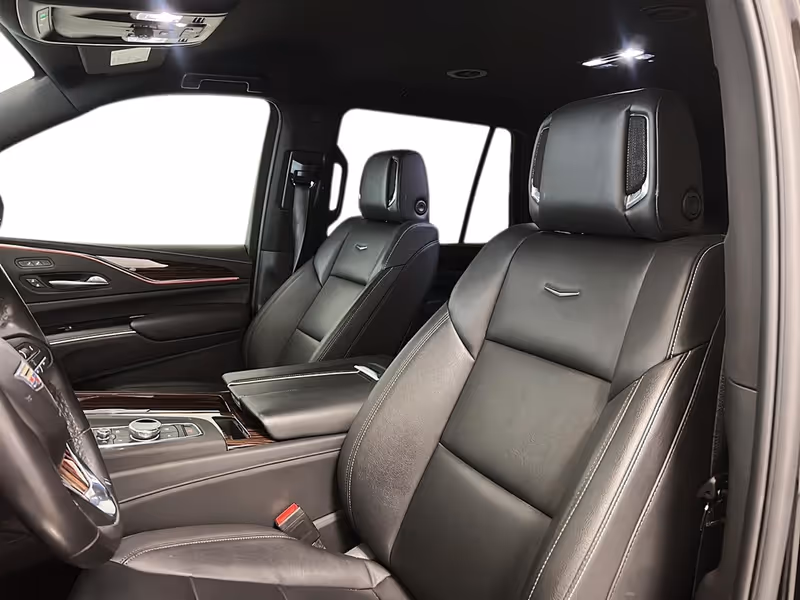 2023 Cadillac Escalade 4WD Luxury