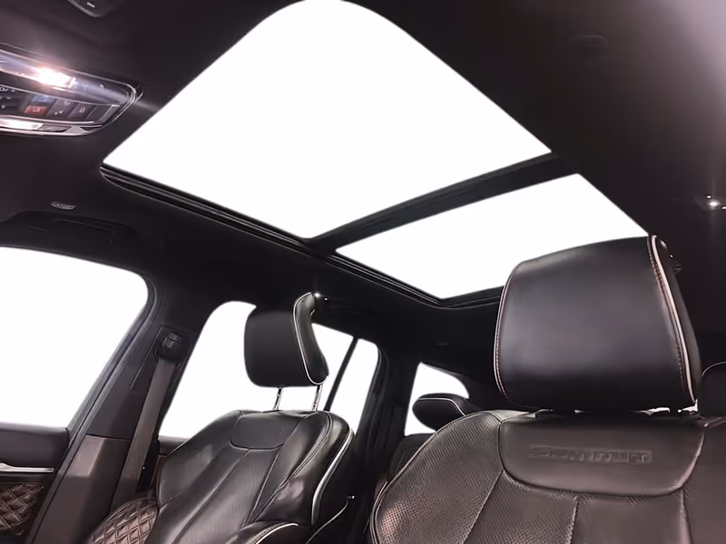 2023 Jeep Grand Cherokee Summit