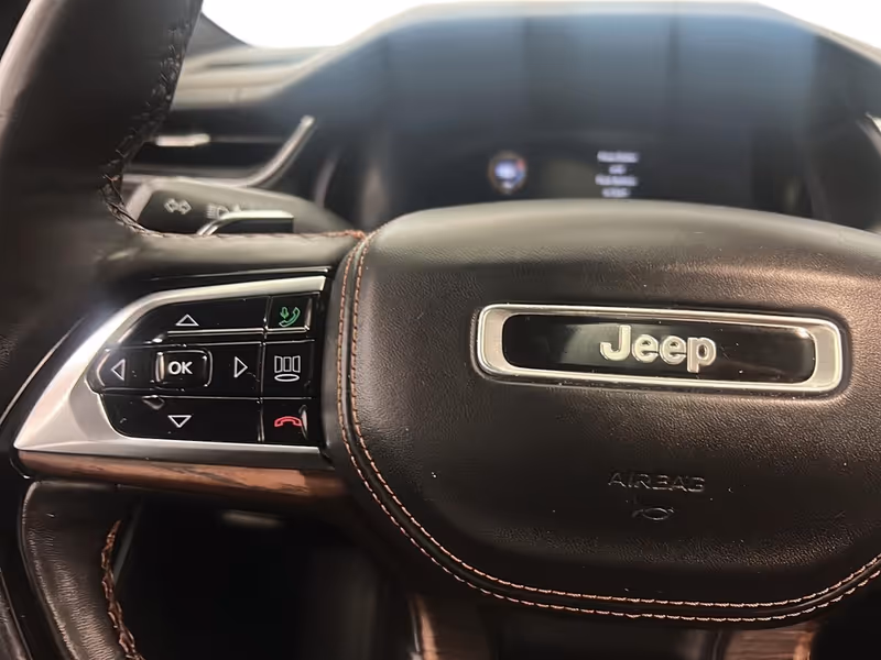 2023 Jeep Grand Cherokee Summit