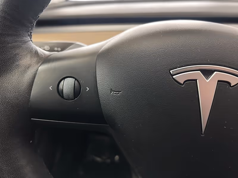 2022 Tesla Model 3 Standard Range