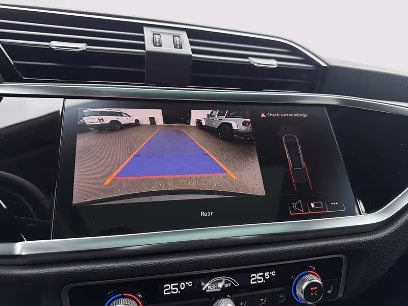 2025 Audi Q3 Premium