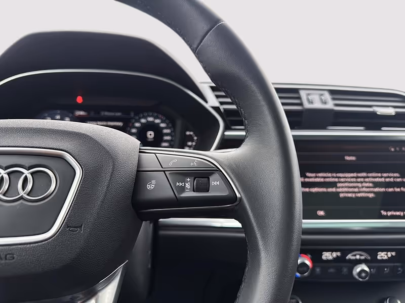 2025 Audi Q3 Premium