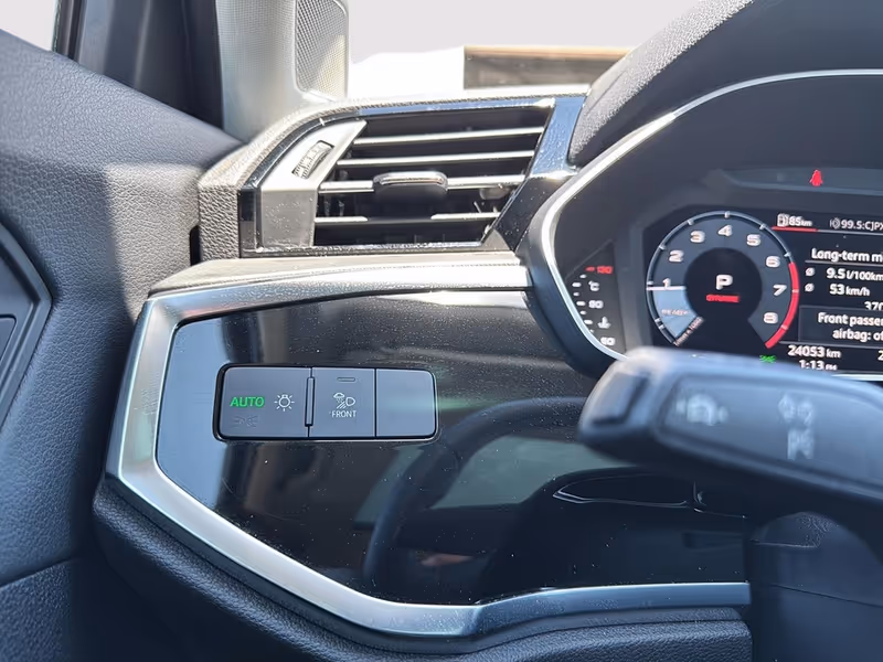 2025 Audi Q3 Premium