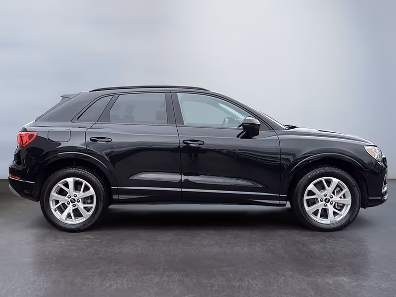 2025 Audi Q3 Premium