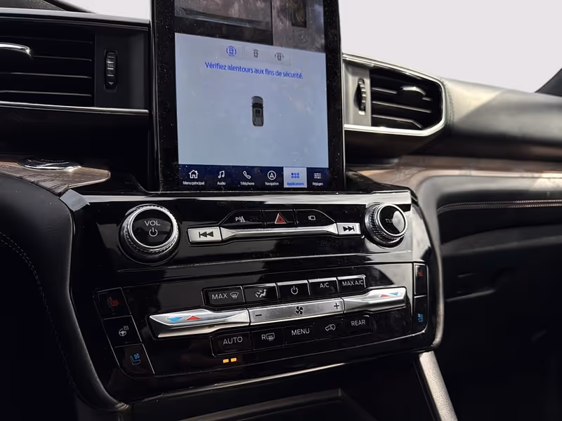 2022 Ford Explorer Platinum