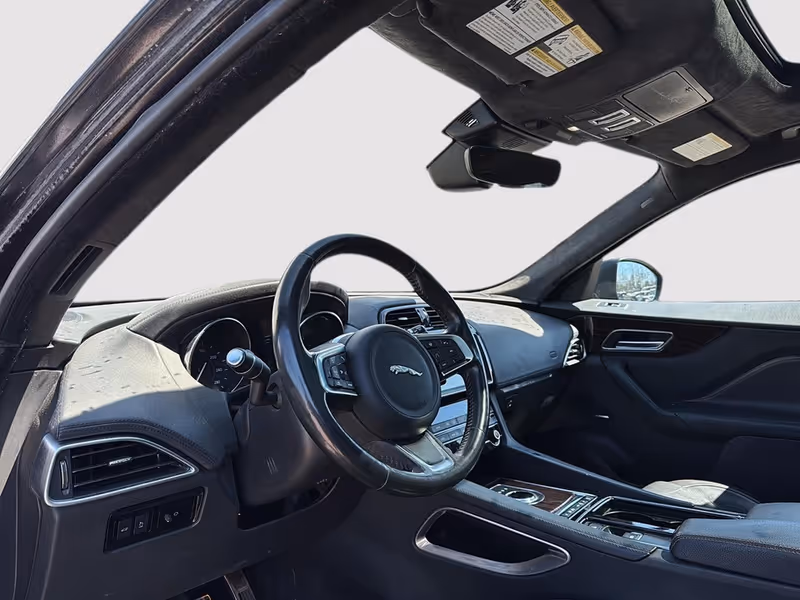 2019 Jaguar F-PACE Prestige