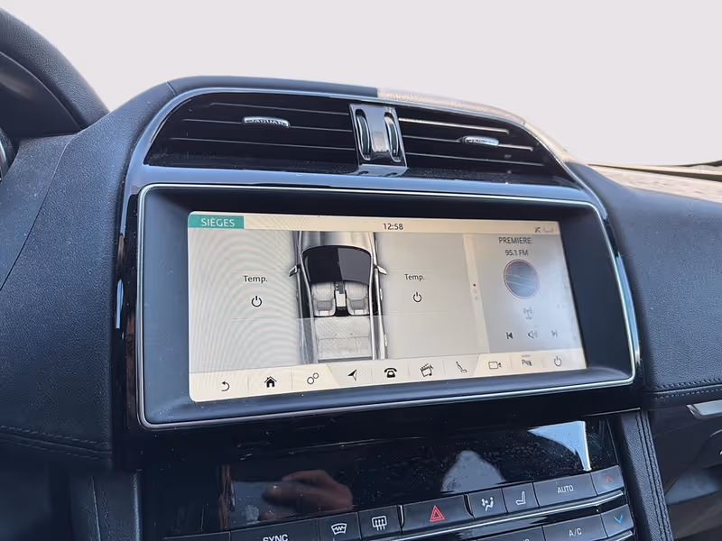 2019 Jaguar F-PACE Prestige