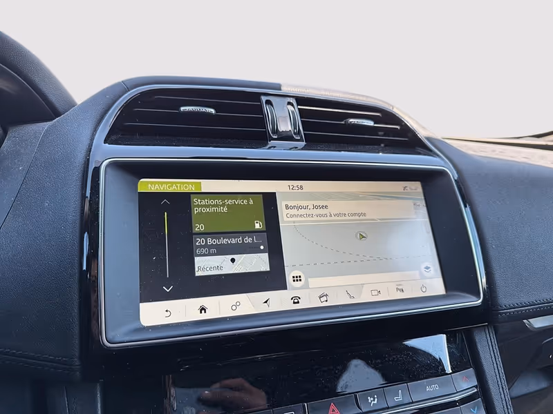 2019 Jaguar F-PACE Prestige