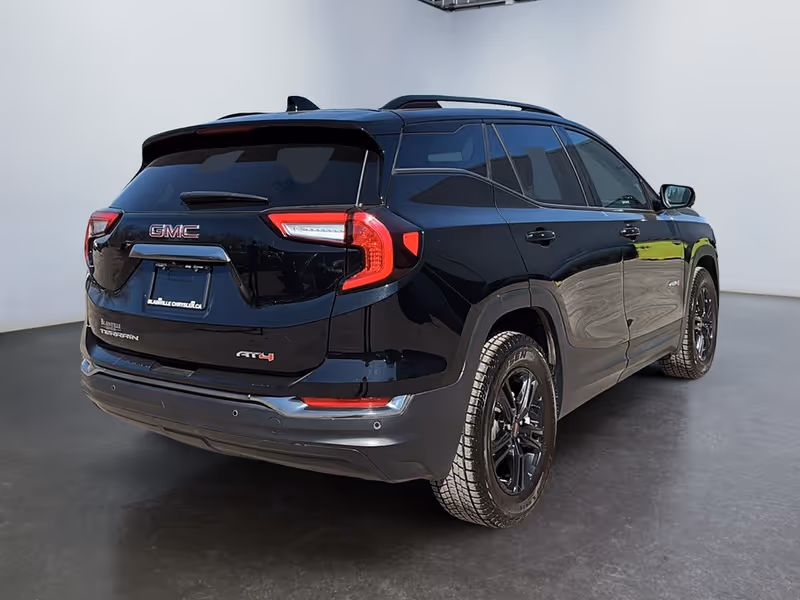 2024 GMC Terrain AT4