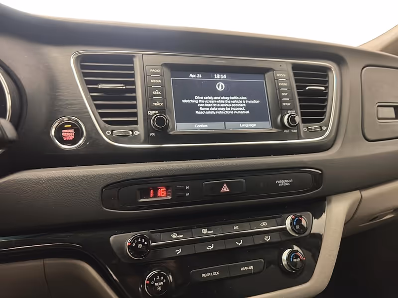 2017 Kia Sedona
