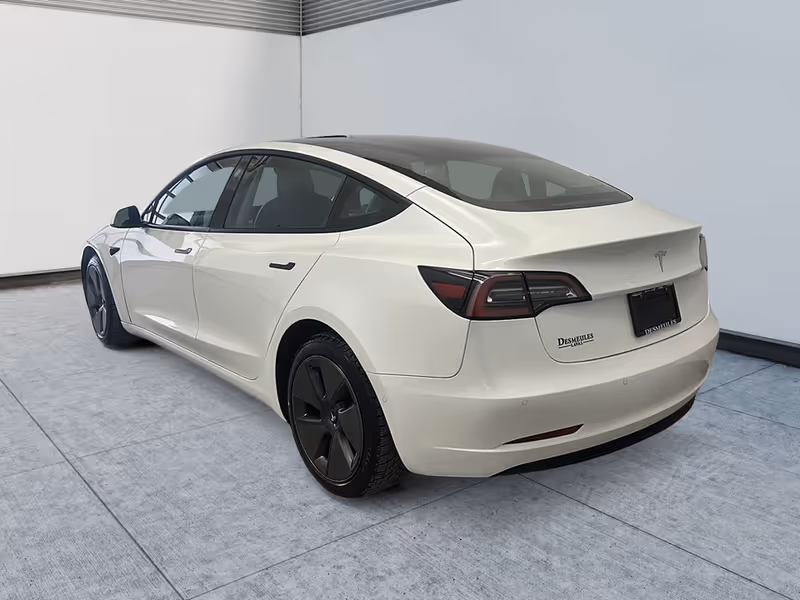 2022 Tesla Model 3 Standard Range