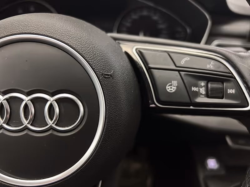 2023 Audi A4 Sedan Komfort