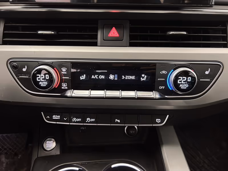 2023 Audi A4 Sedan Komfort