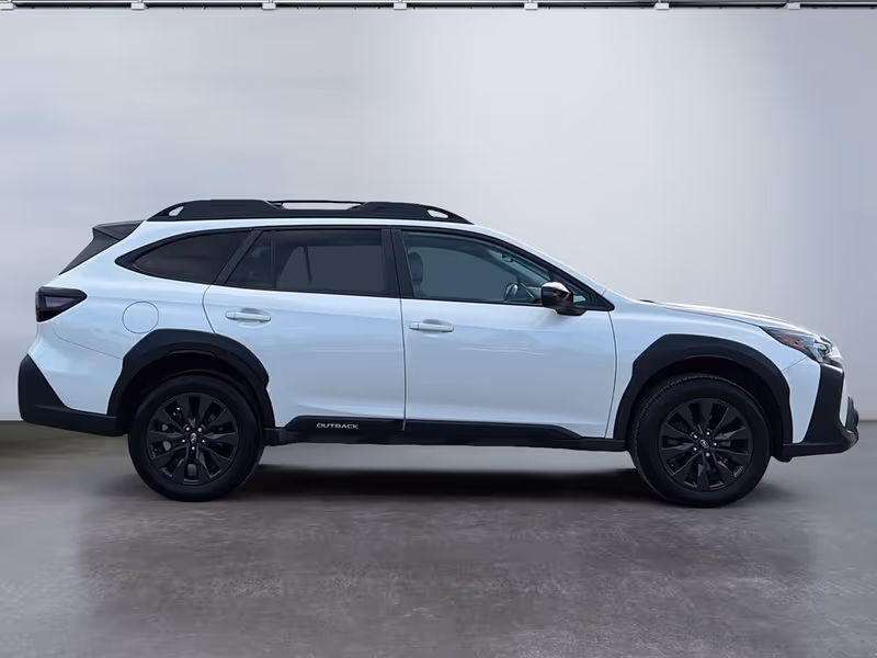 2025 Subaru Outback Onyx