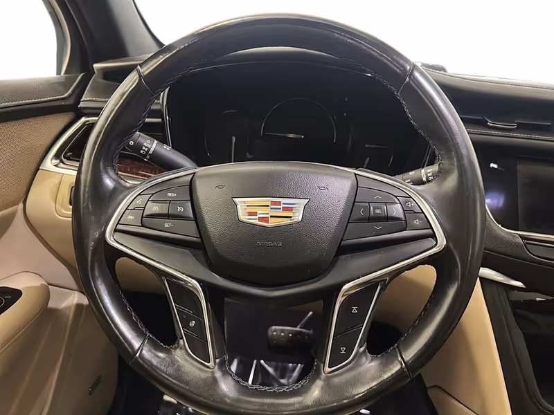 2018 Cadillac XT5 Luxury AWD