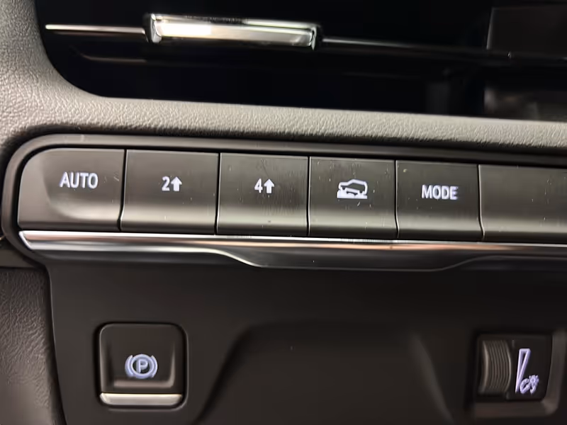 2023 Cadillac Escalade 4WD Luxury