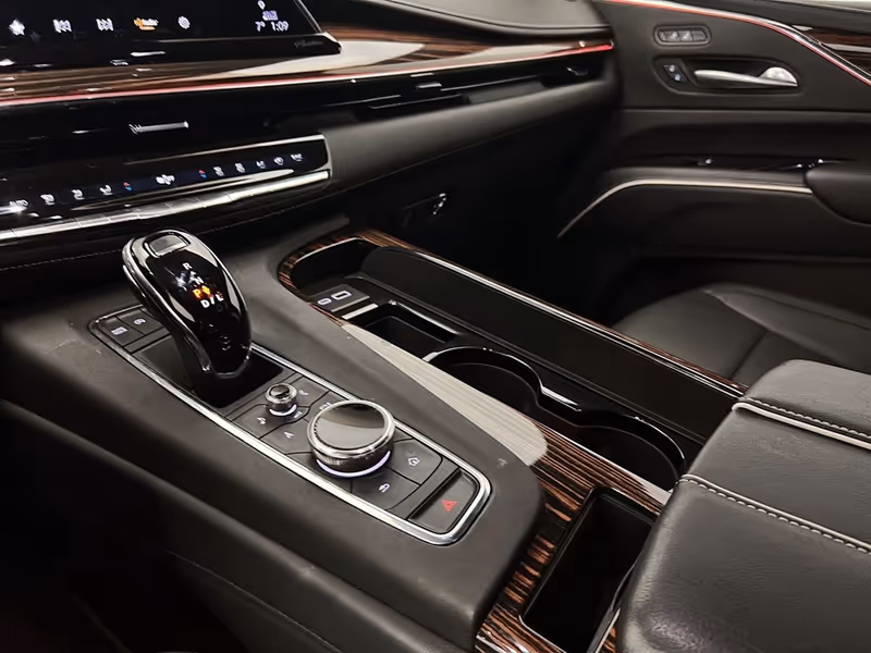 2023 Cadillac Escalade 4WD Luxury