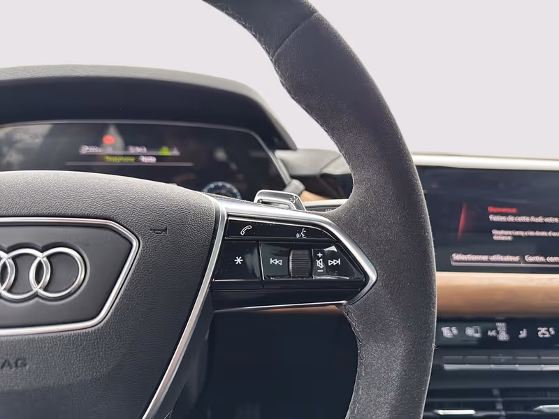 2022 Audi e-tron GT Premium Plus