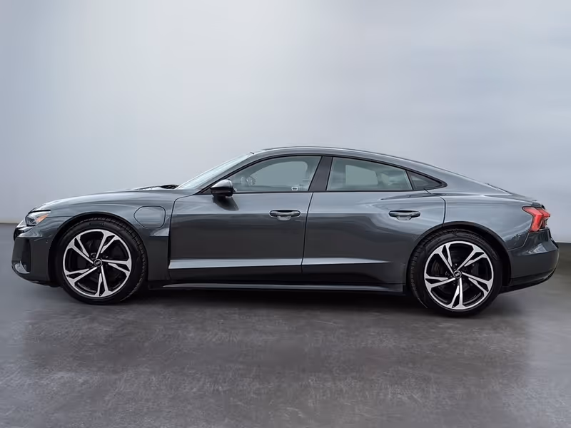 2022 Audi e-tron GT Premium Plus