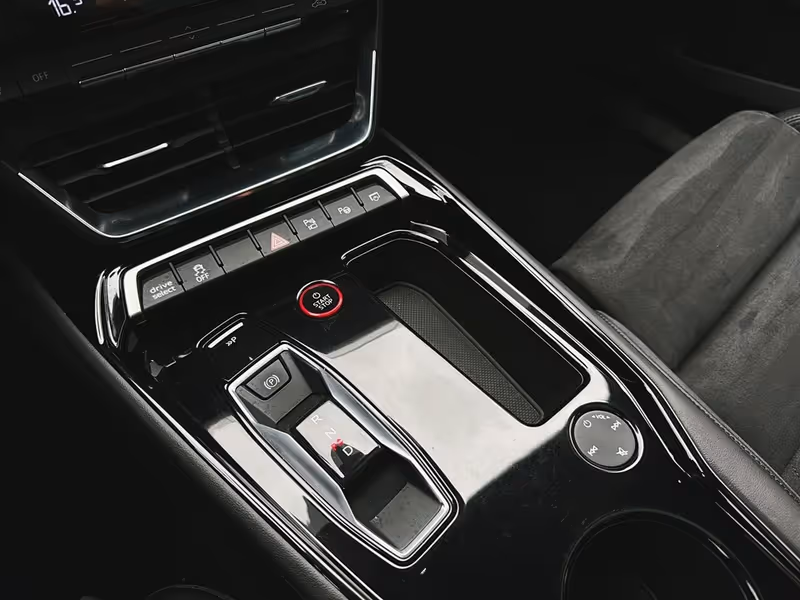 2022 Audi e-tron GT Premium Plus