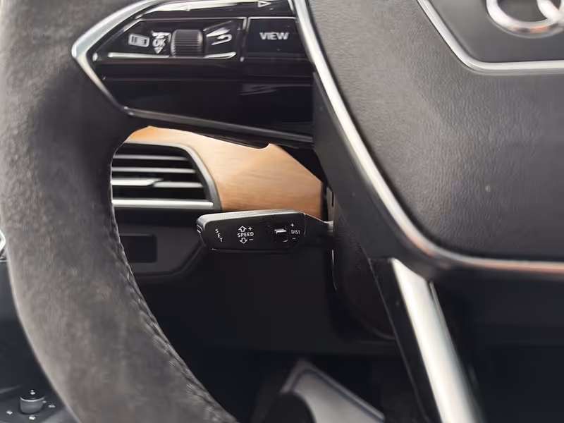 2022 Audi e-tron GT Premium Plus