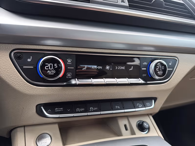 2023 Audi Q5 Komfort