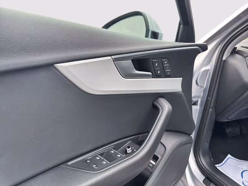2024 Audi A4 Sedan Komfort